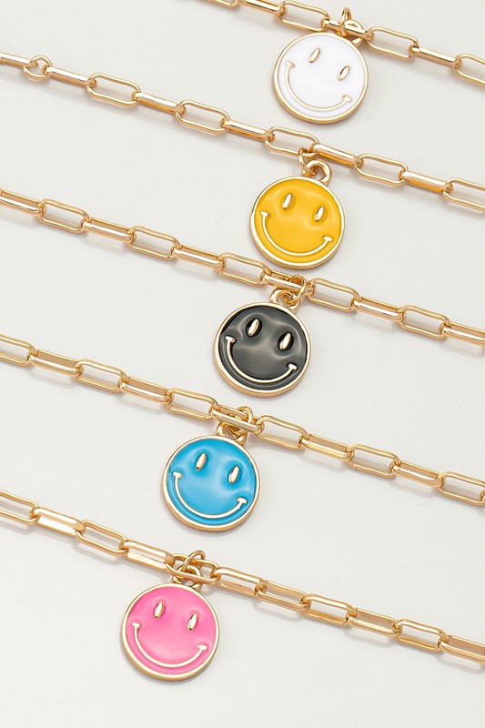 Smiley face pendant necklace